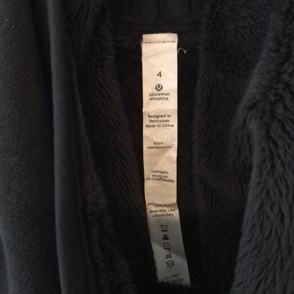 LuluLemon Presence of Mind coat - Picture 4 of 6